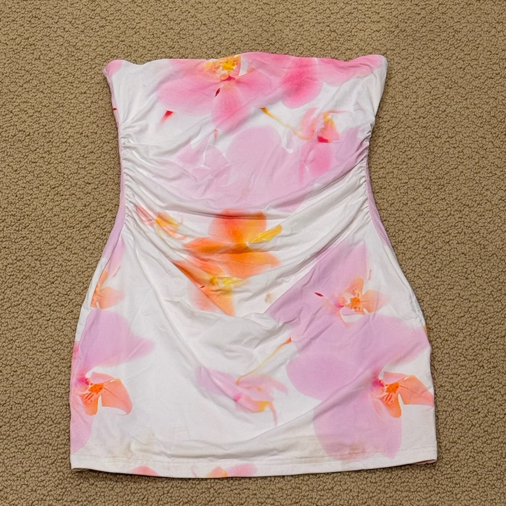 White Fox Boutique Floral Bodycon Ruched  Strapless Dress